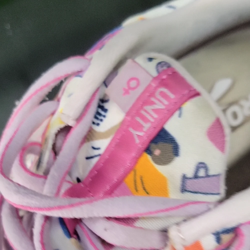 Womens 9.5 Brooks Adrenaline GTS 21 Limited Edition Unity Design running shoes.  - Picture 4 of 11